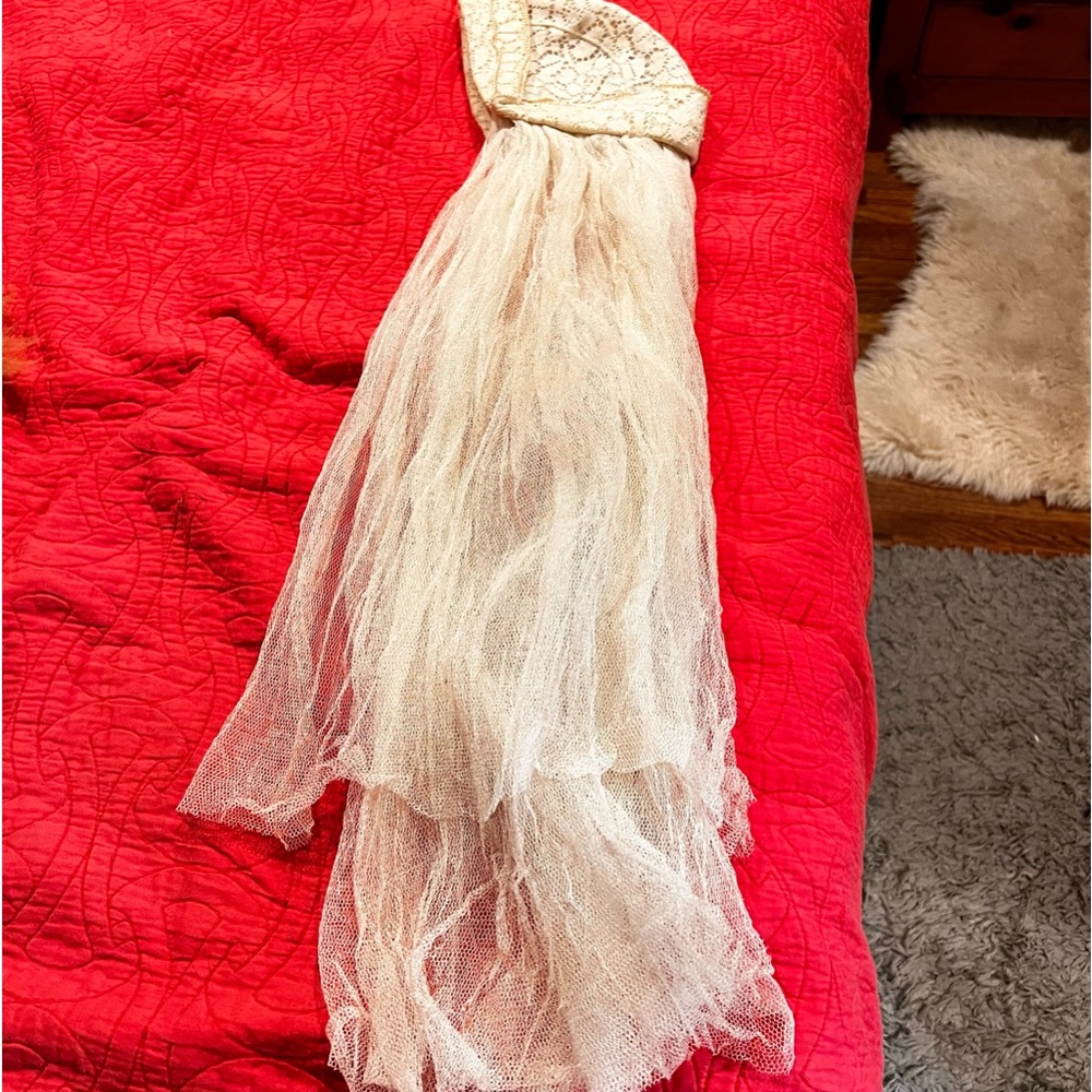 Vintage Wedding Veil cream